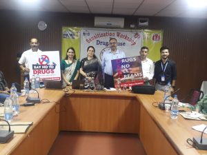 धर्मशाला में नशा मुक्ति जागरूकता कार्यशाला के दौरान विशेषज्ञों द्वारा दी गई जानकारी