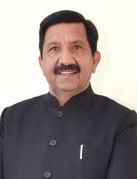 नायक पुष्पेंद्र नेगी की शहादत पर गहरा शोक जताते उप-मुख्यमंत्री मुकेश अग्निहोत्री।