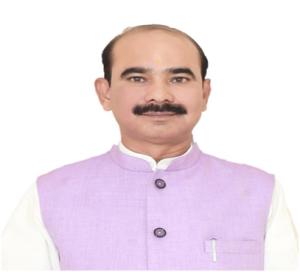 केंद्रीय मंत्री अजय टम्टा नई मोटर वाहन एग्रीगेटर दिशानिर्देश 2025 की जानकारी देते हुए।