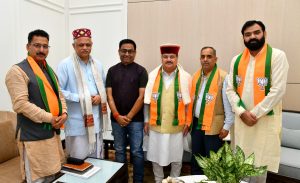 दिल्ली में भाजपा राष्ट्रीय अध्यक्ष जे.पी. नड्डा से मुलाकात करते प्रदेश पदाधिकारी।