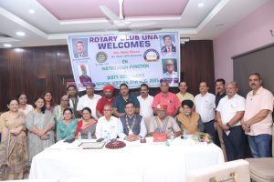 रोटरी जिला गवर्नर रोहित ओबराय ने ऊना में नई टीम को पदस्थापित किया।