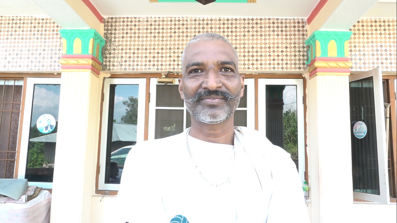 समग्र खेती का सफल मॉडल प्रस्तुत करते दियोटसिद्ध क्षेत्र के प्रगतिशील किसान कृष्ण चंद।